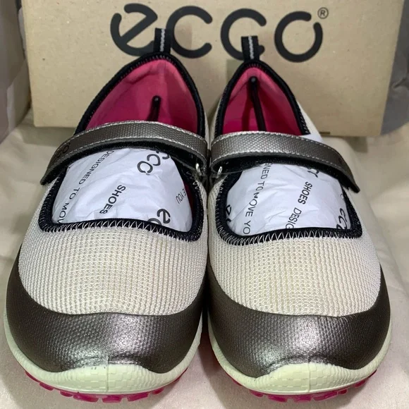Ecco girl shoes clearance
